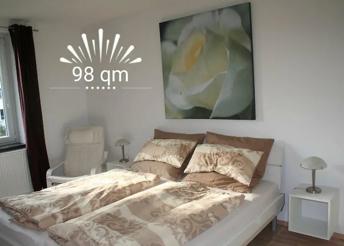 Orange Sun Apartment